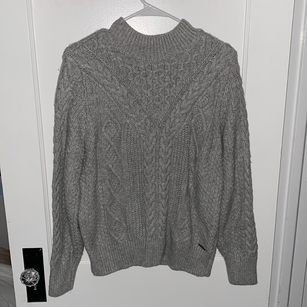 Sweater - Picture 1 of 4